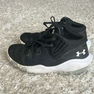 Under Armour basketball shoes. Kids size 2